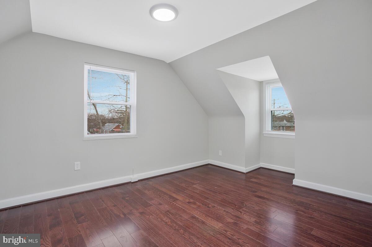 NORTH FORESTVILLE - Residential