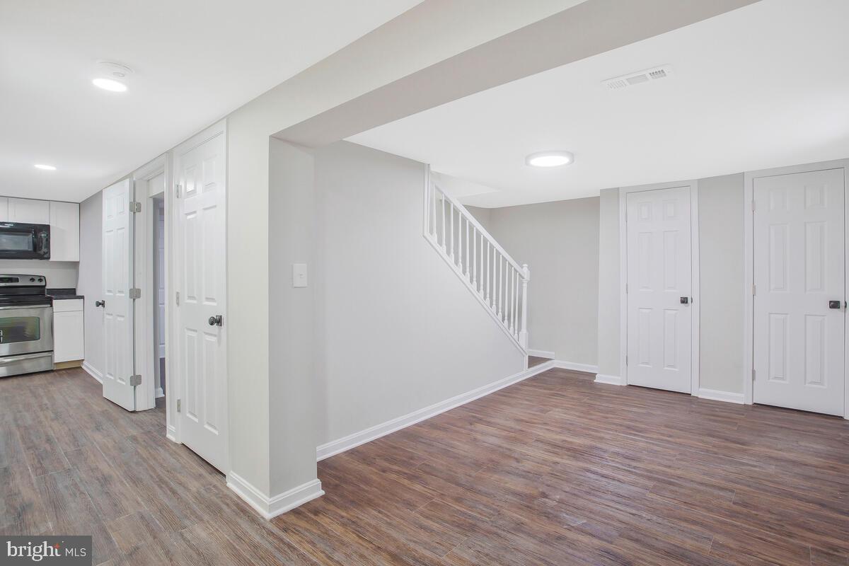 NORTH FORESTVILLE - Residential