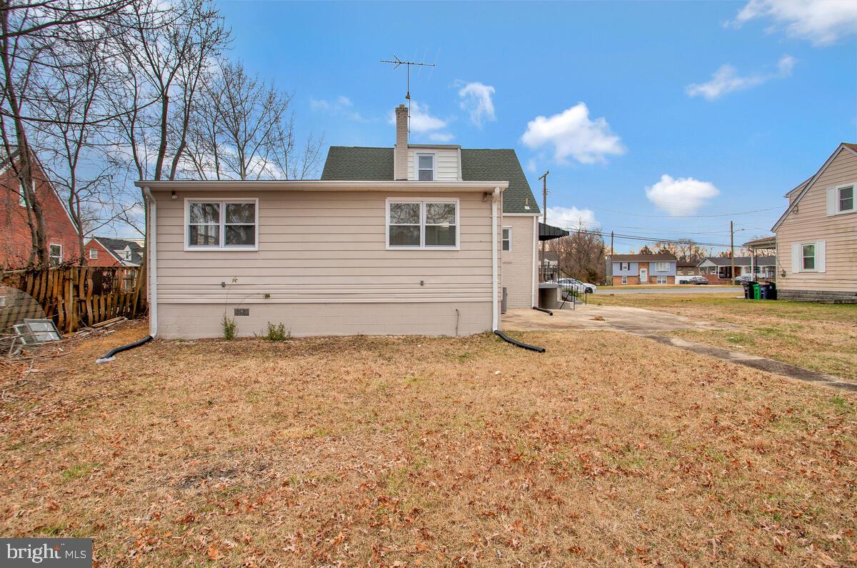 NORTH FORESTVILLE - Residential