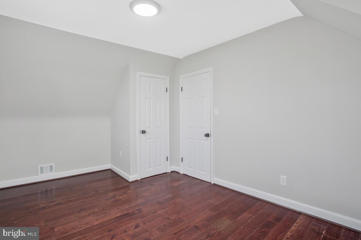 NORTH FORESTVILLE - Residential