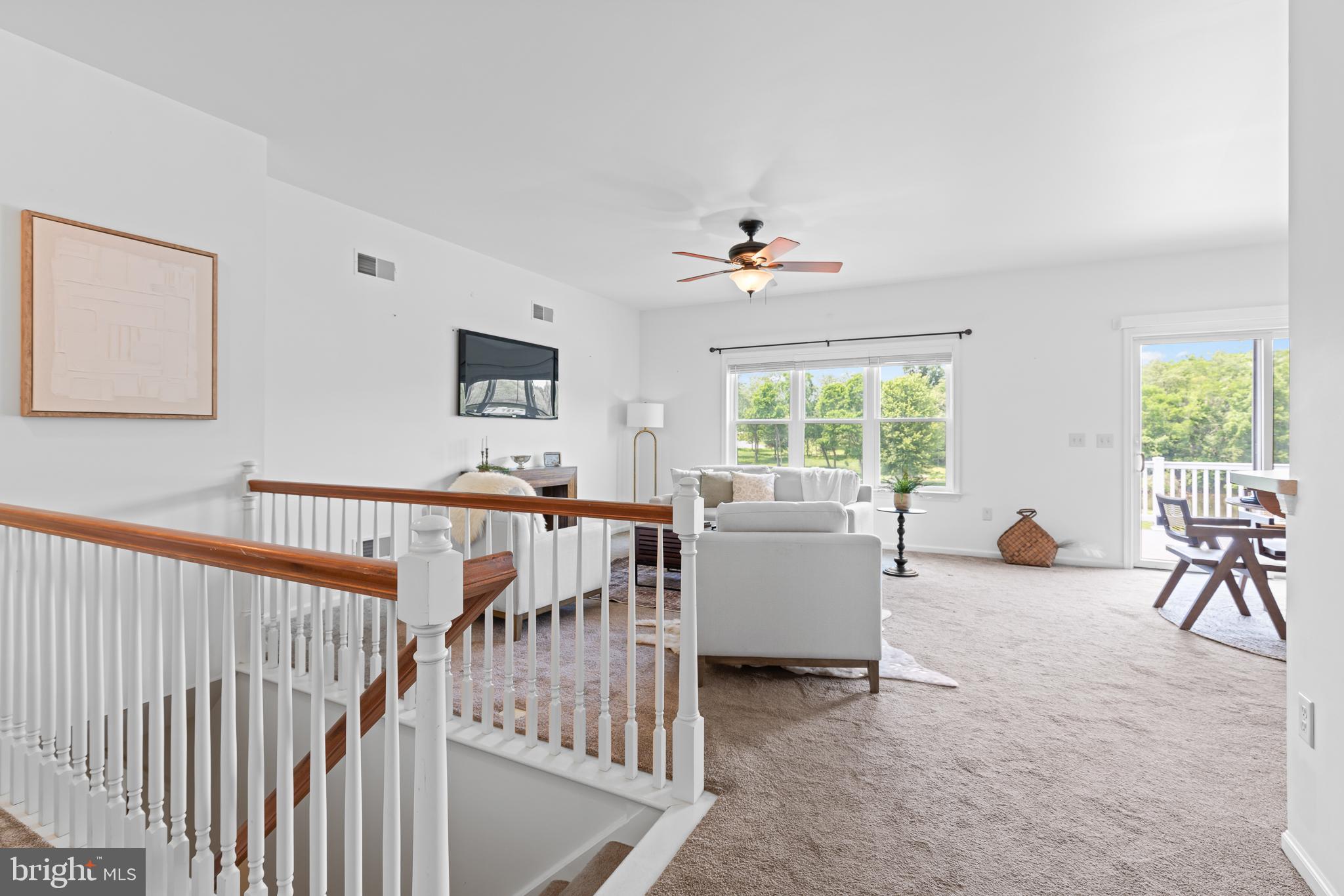 857 WATER EDGE COURT