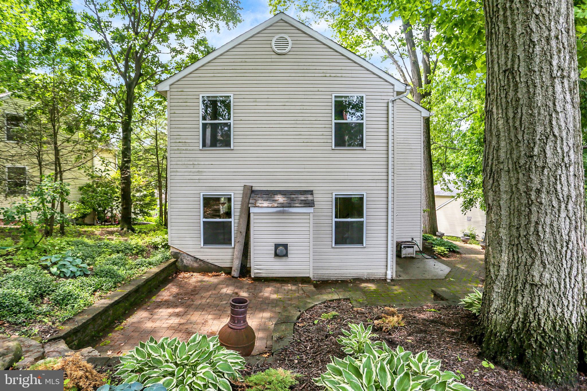 SUMMIT POINTE - Residential