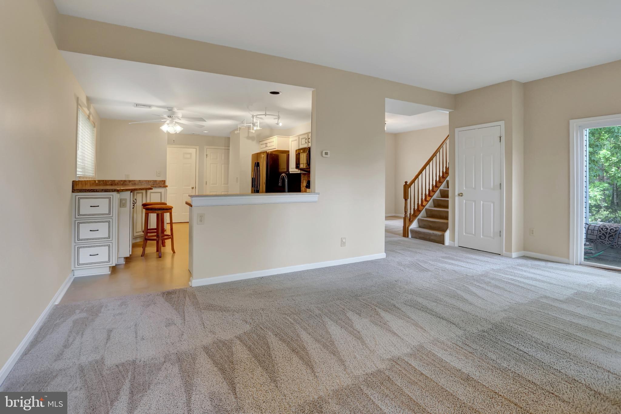 SUMMIT POINTE - Residential