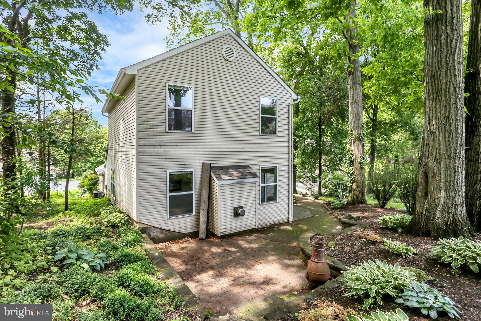 SUMMIT POINTE - Residential