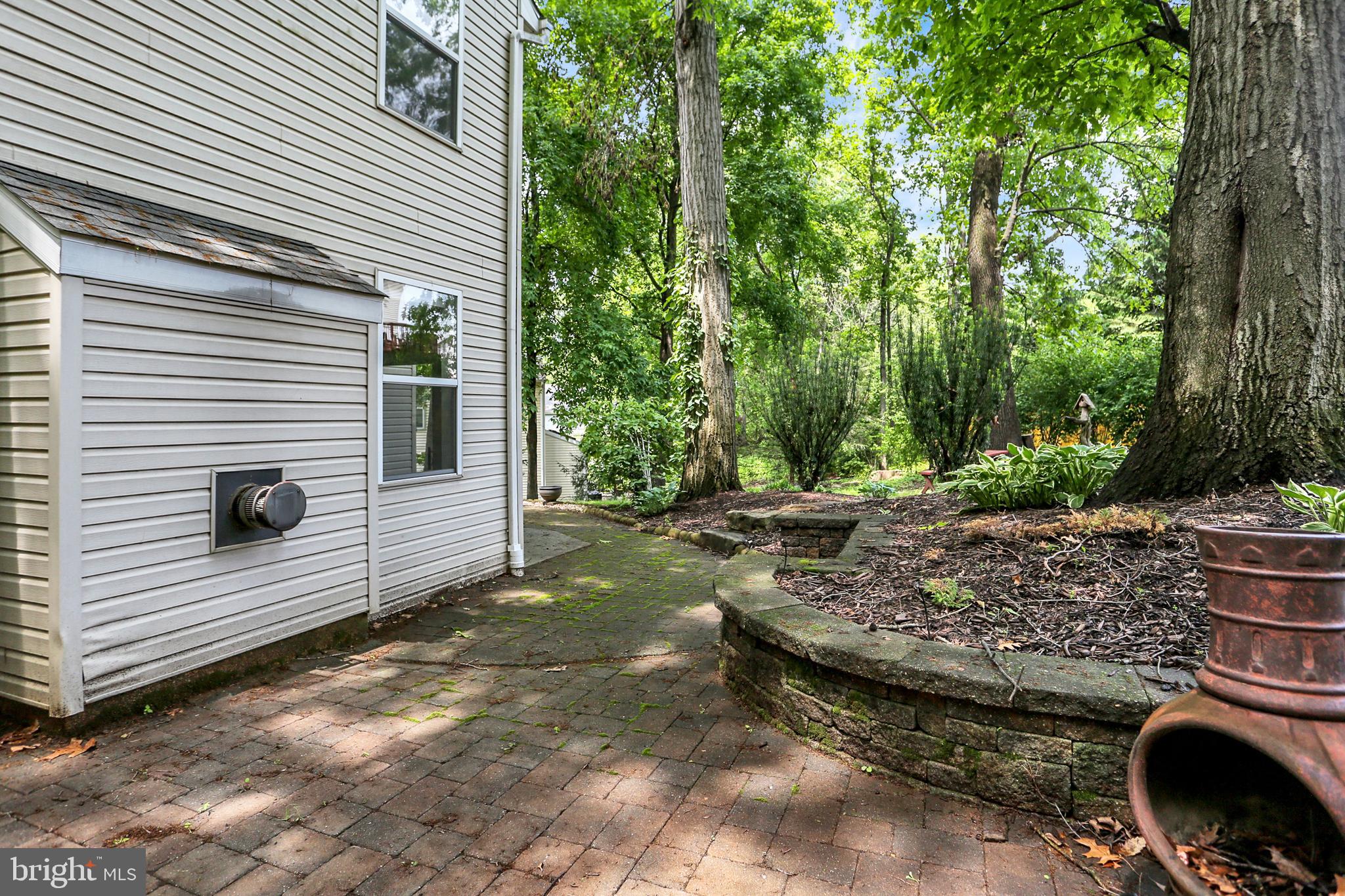 SUMMIT POINTE - Residential