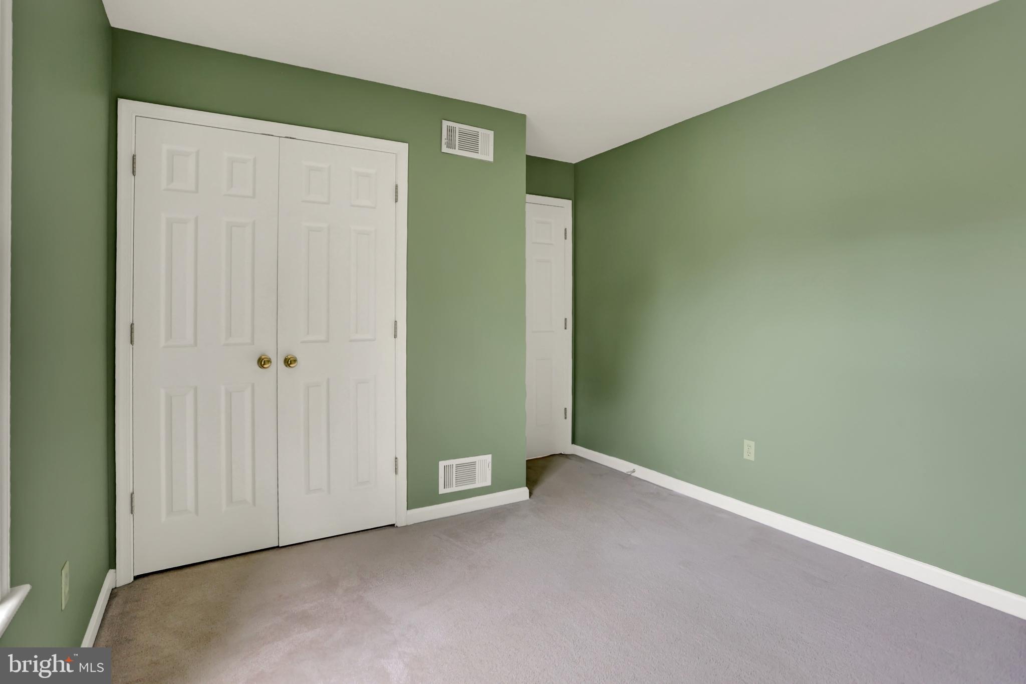 SUMMIT POINTE - Residential