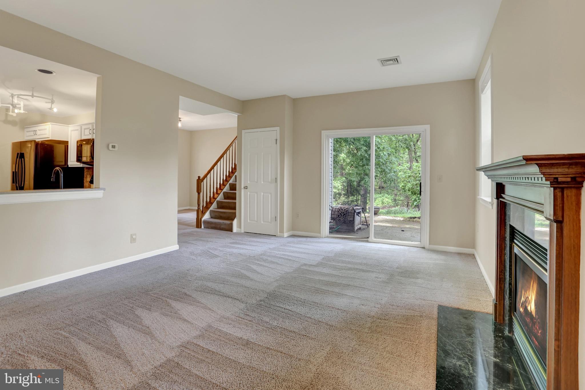 SUMMIT POINTE - Residential