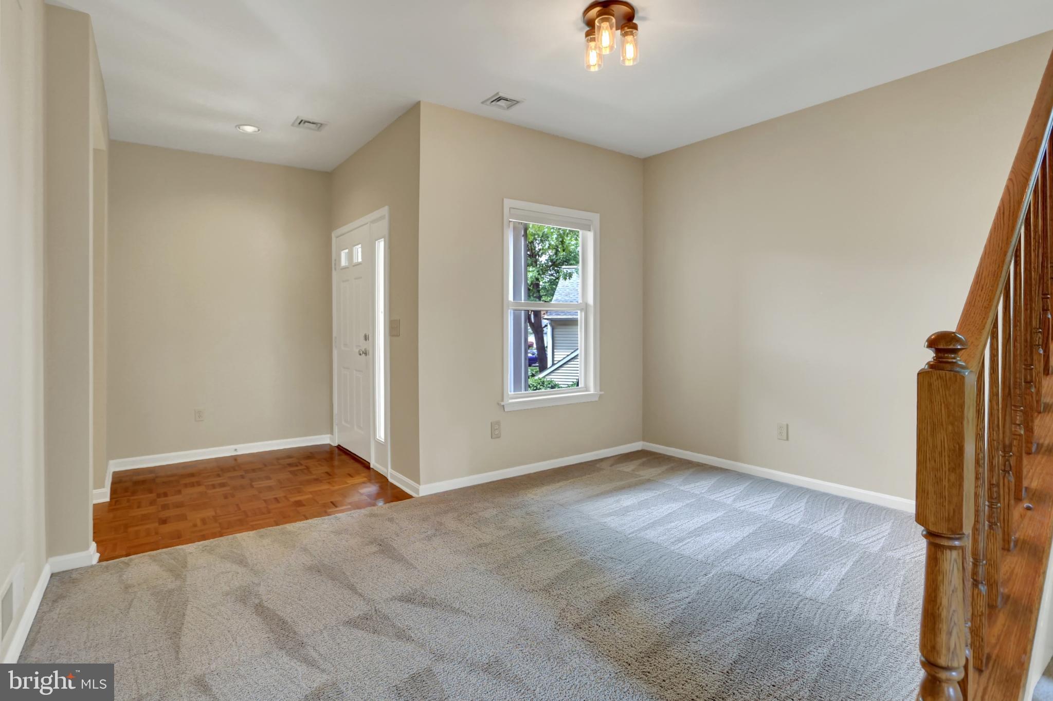 SUMMIT POINTE - Residential