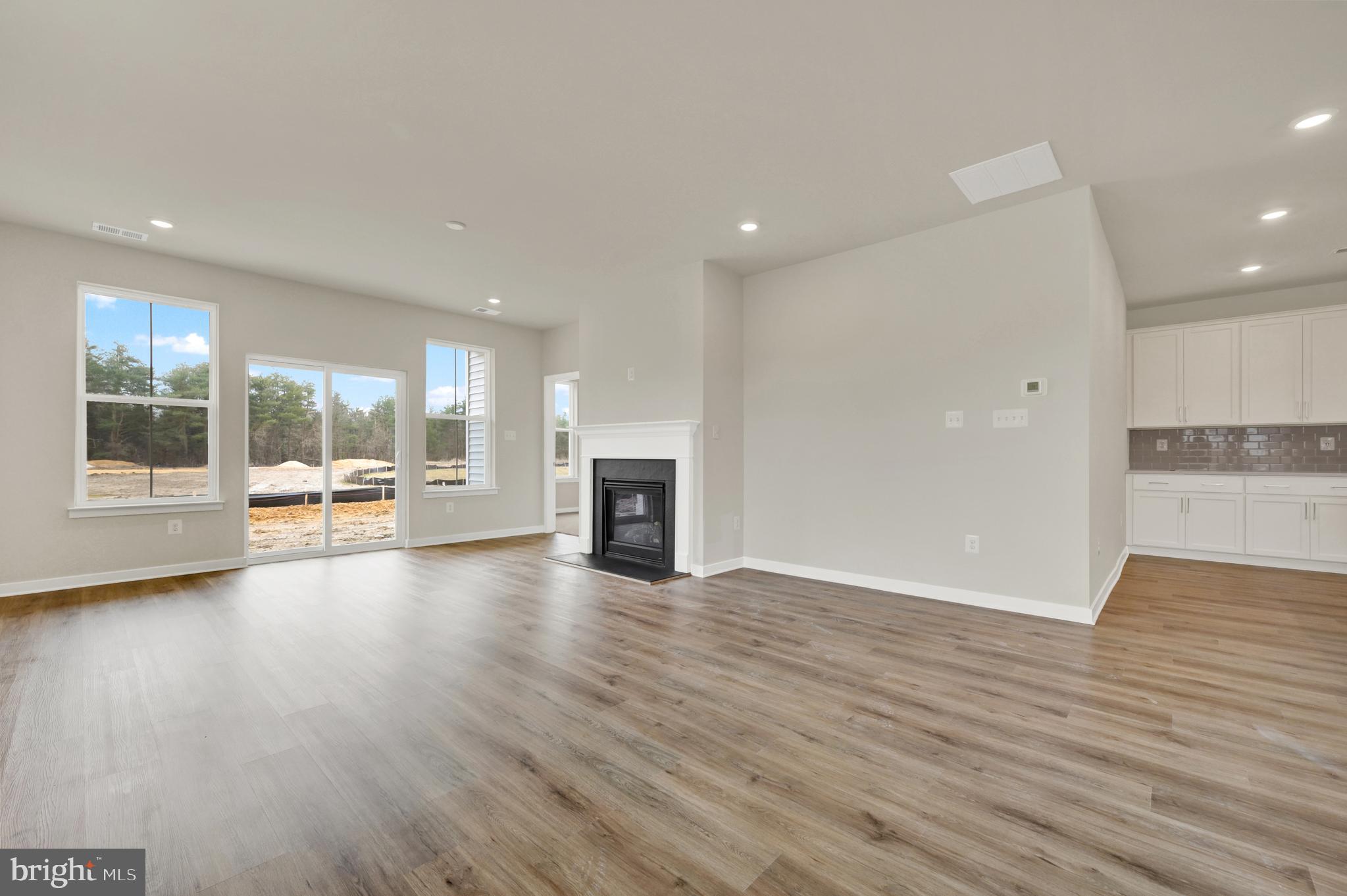 NOBLES POND - Residential