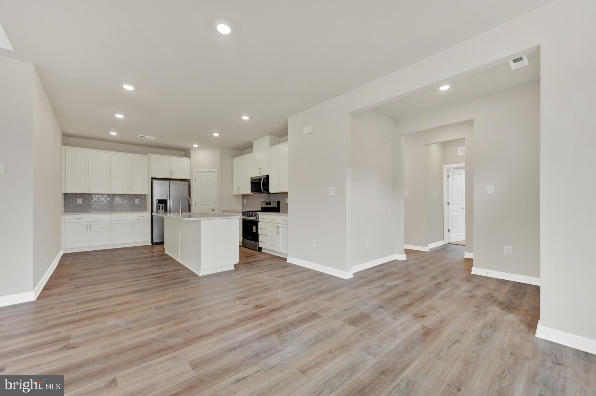 NOBLES POND - Residential