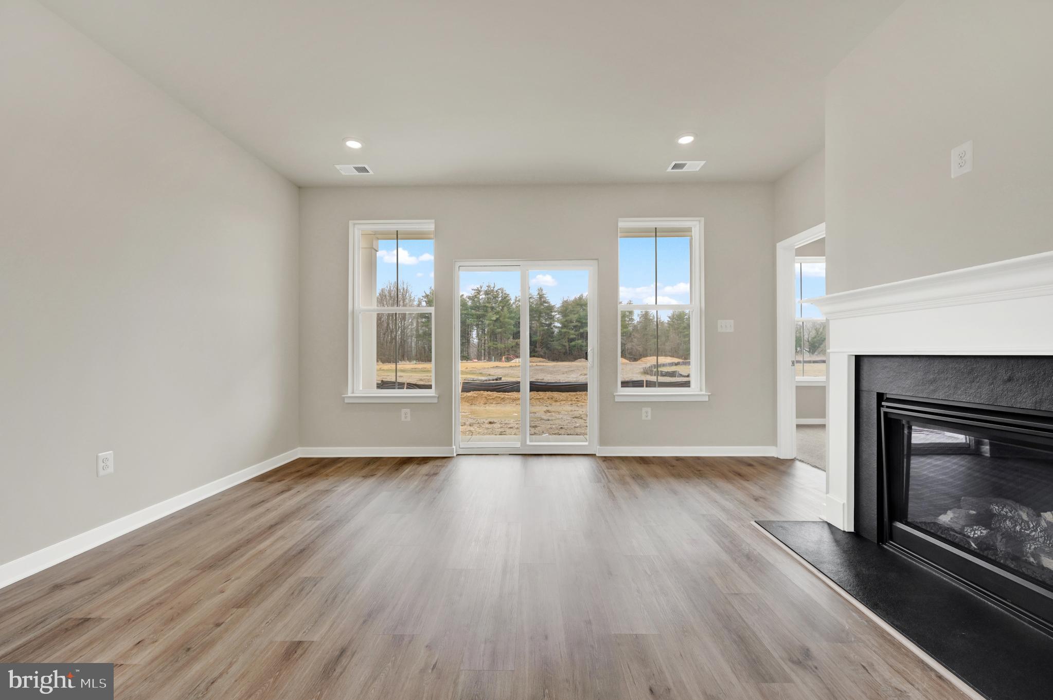 NOBLES POND - Residential