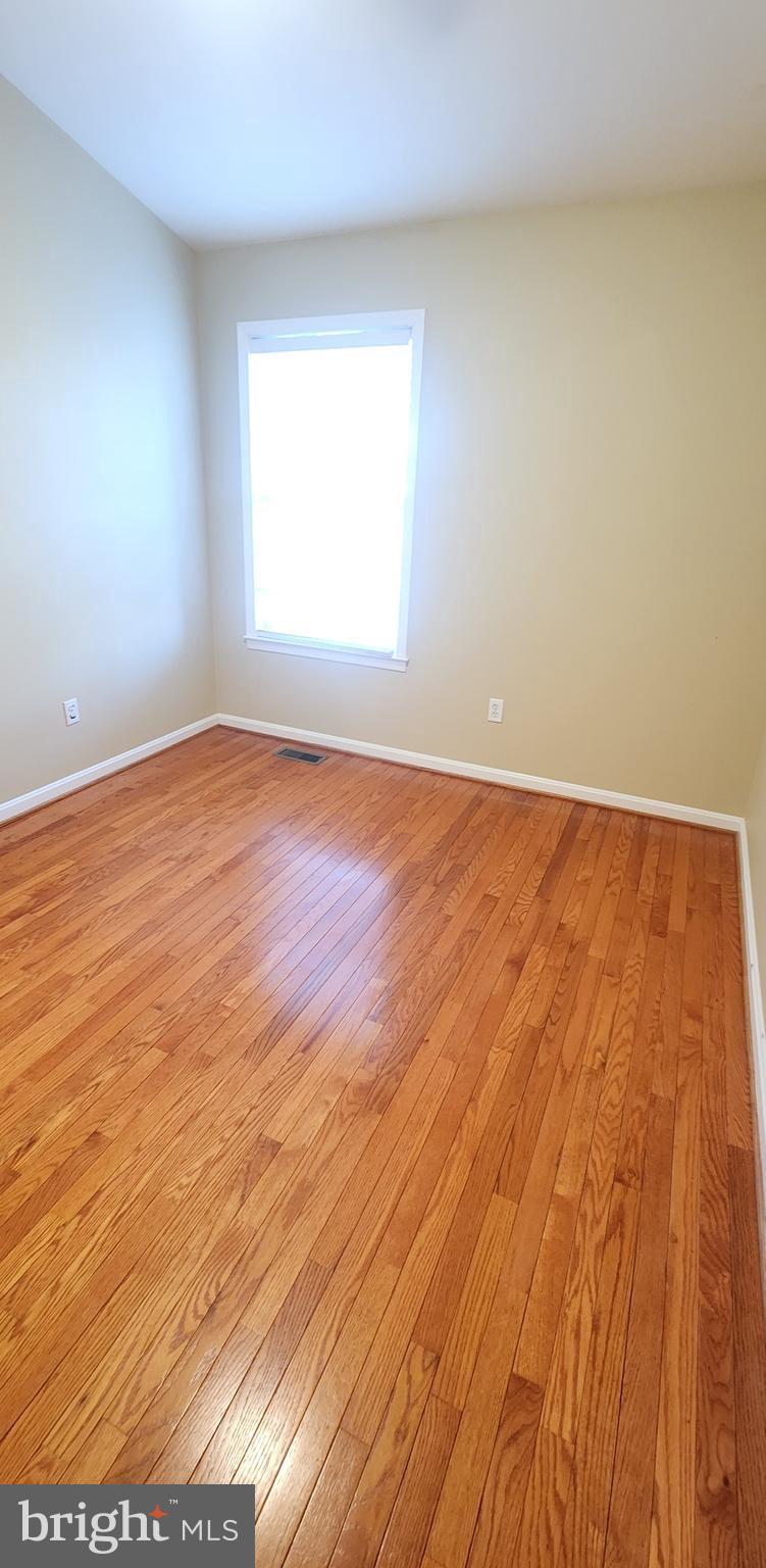 WOODS LANDING - Residential Lease