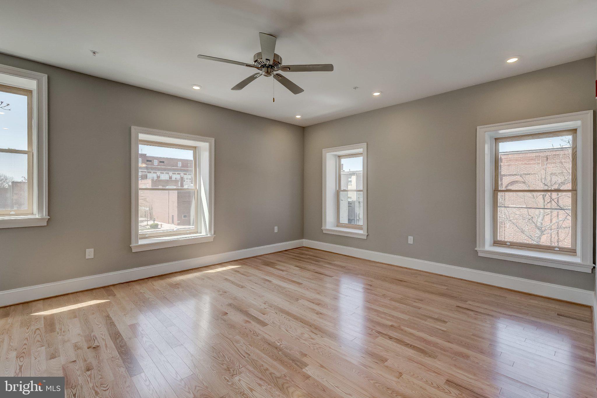 1214 EUTAW PLACE 001
