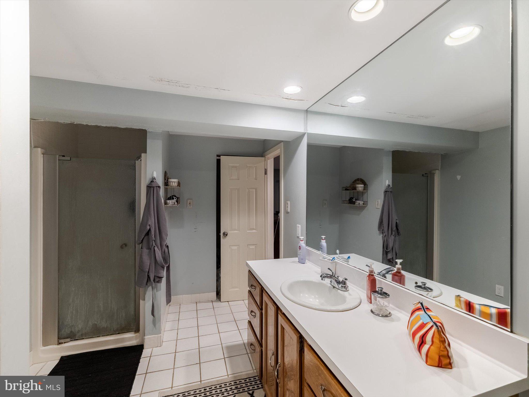 FEASTERVILLE HGTS - Residential