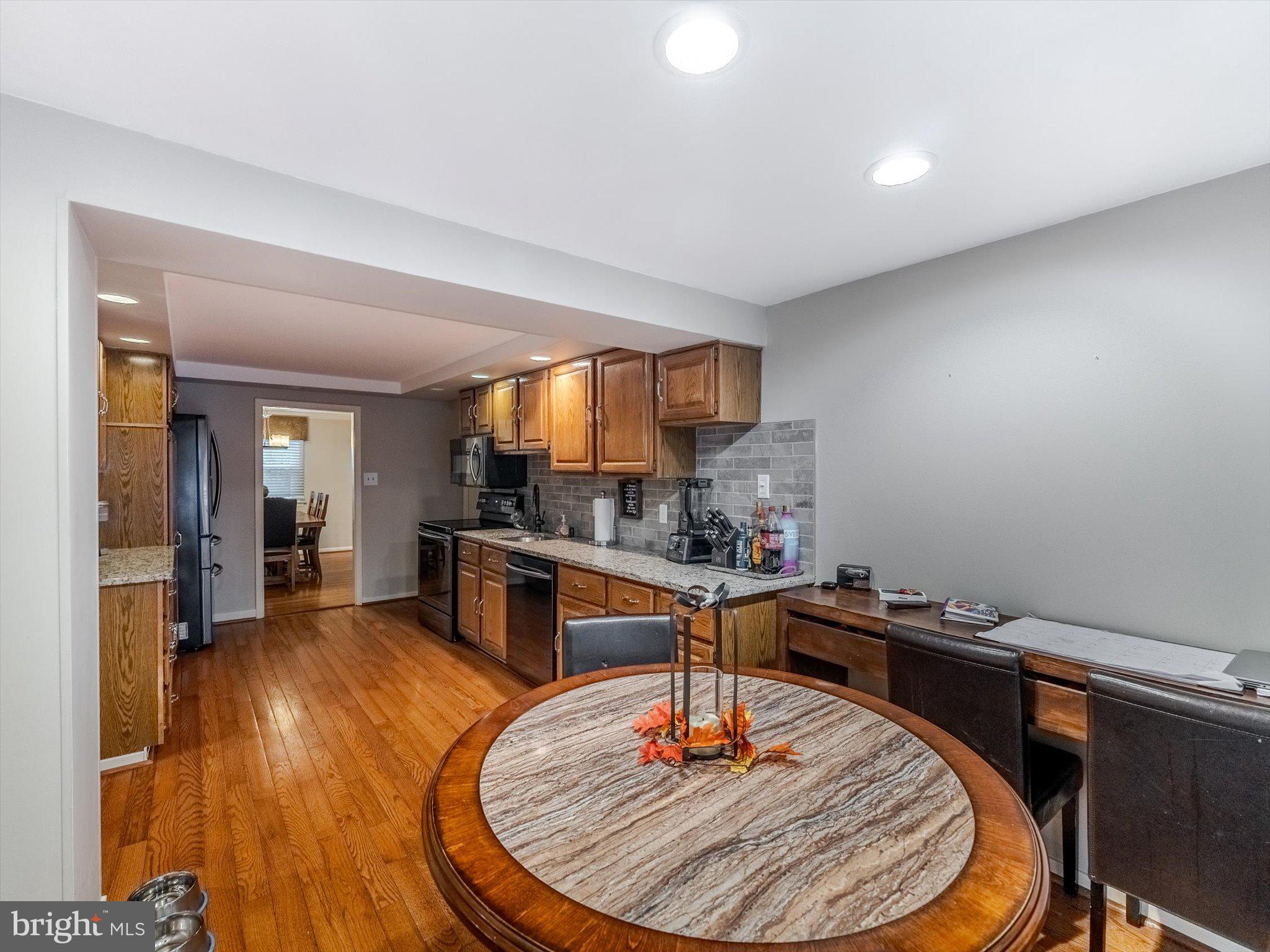 FEASTERVILLE HGTS - Residential