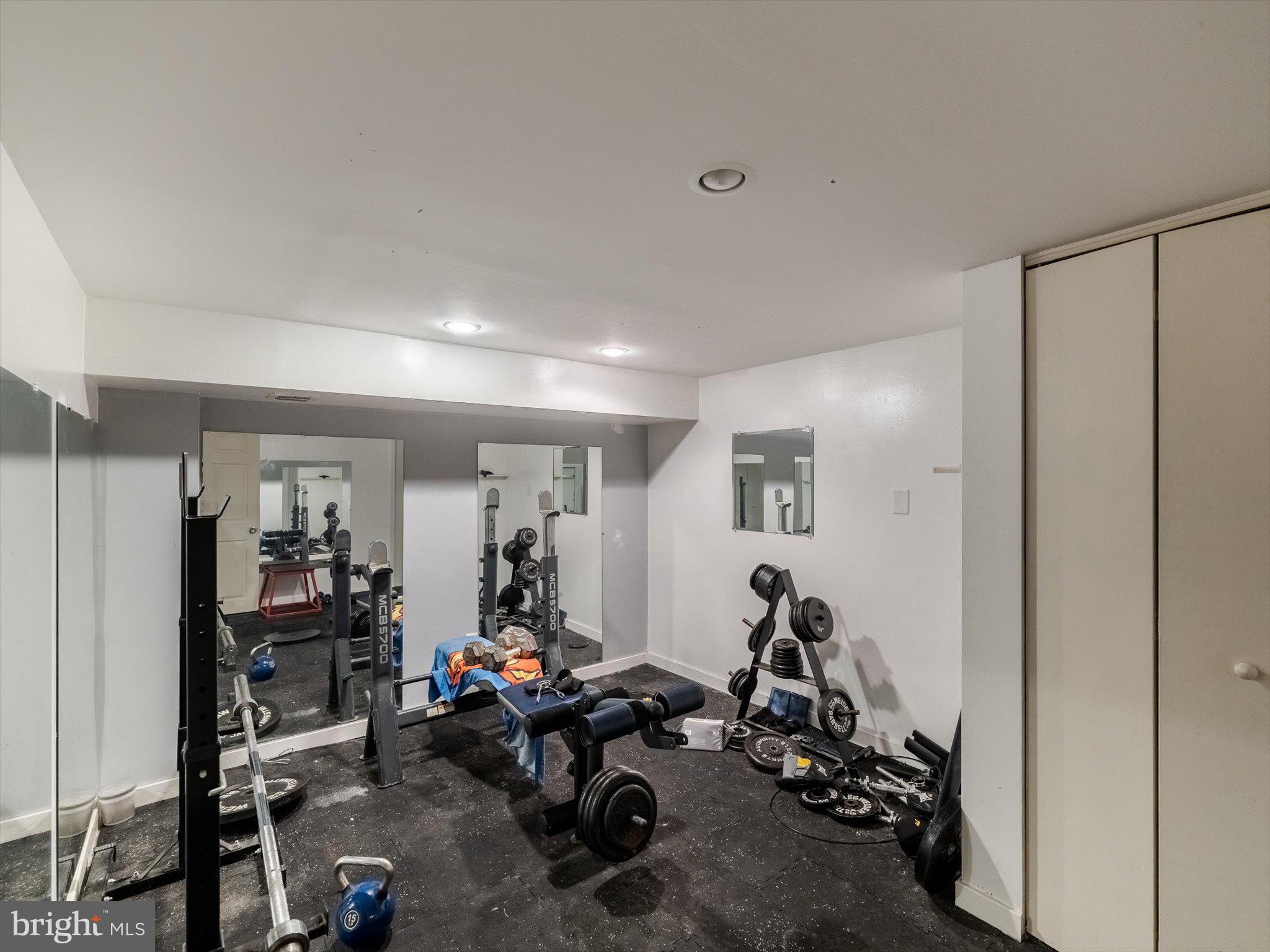 FEASTERVILLE HGTS - Residential