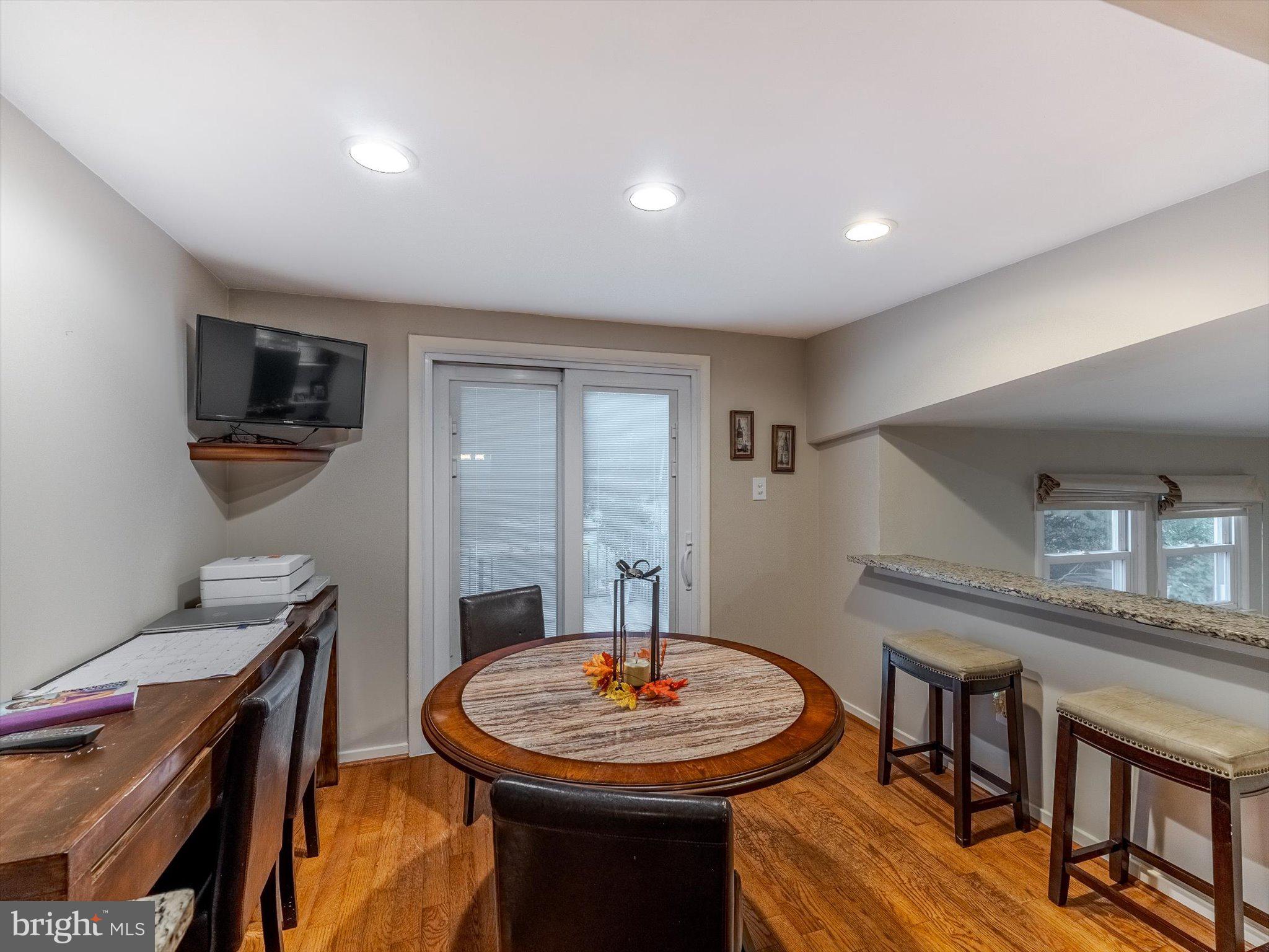 FEASTERVILLE HGTS - Residential