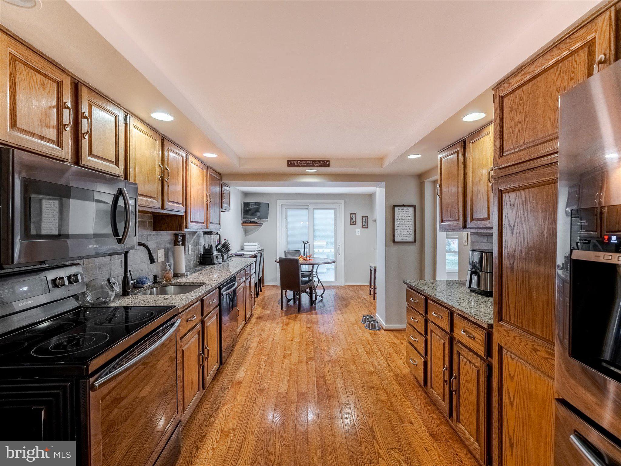 FEASTERVILLE HGTS - Residential