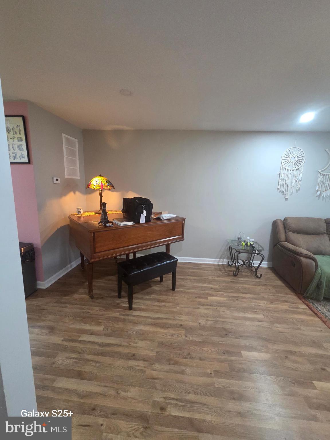 MONTEBELLO - Residential