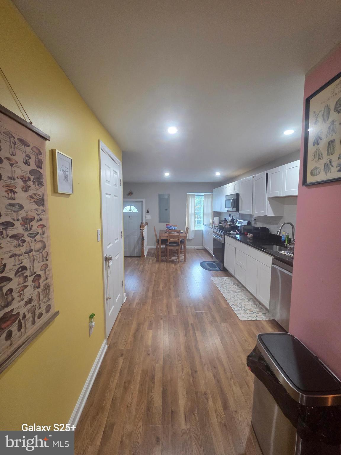 MONTEBELLO - Residential