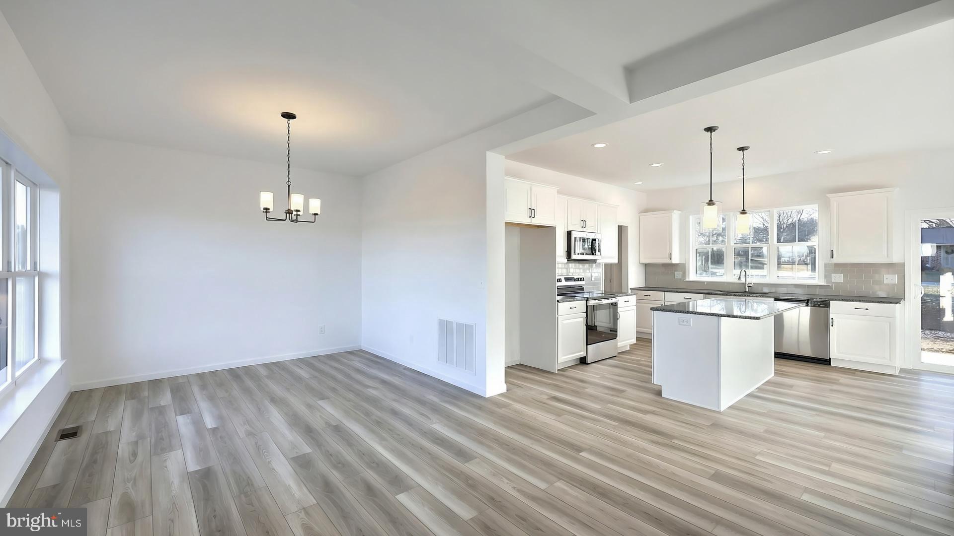 SOUTHGATE - Residential