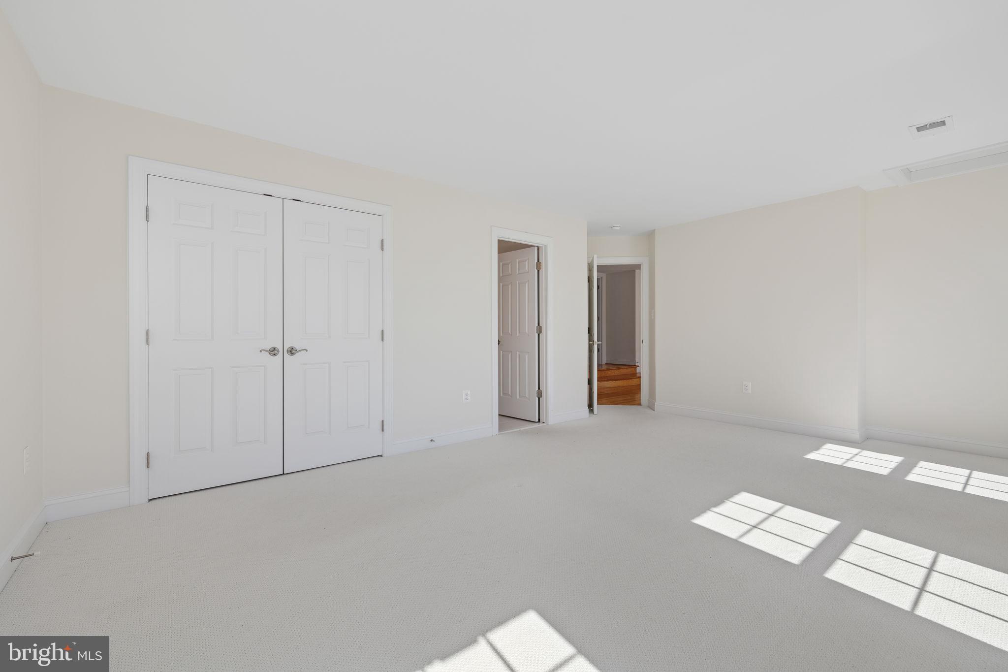 RIDINGS AT VIRGINIA RUN - Residential