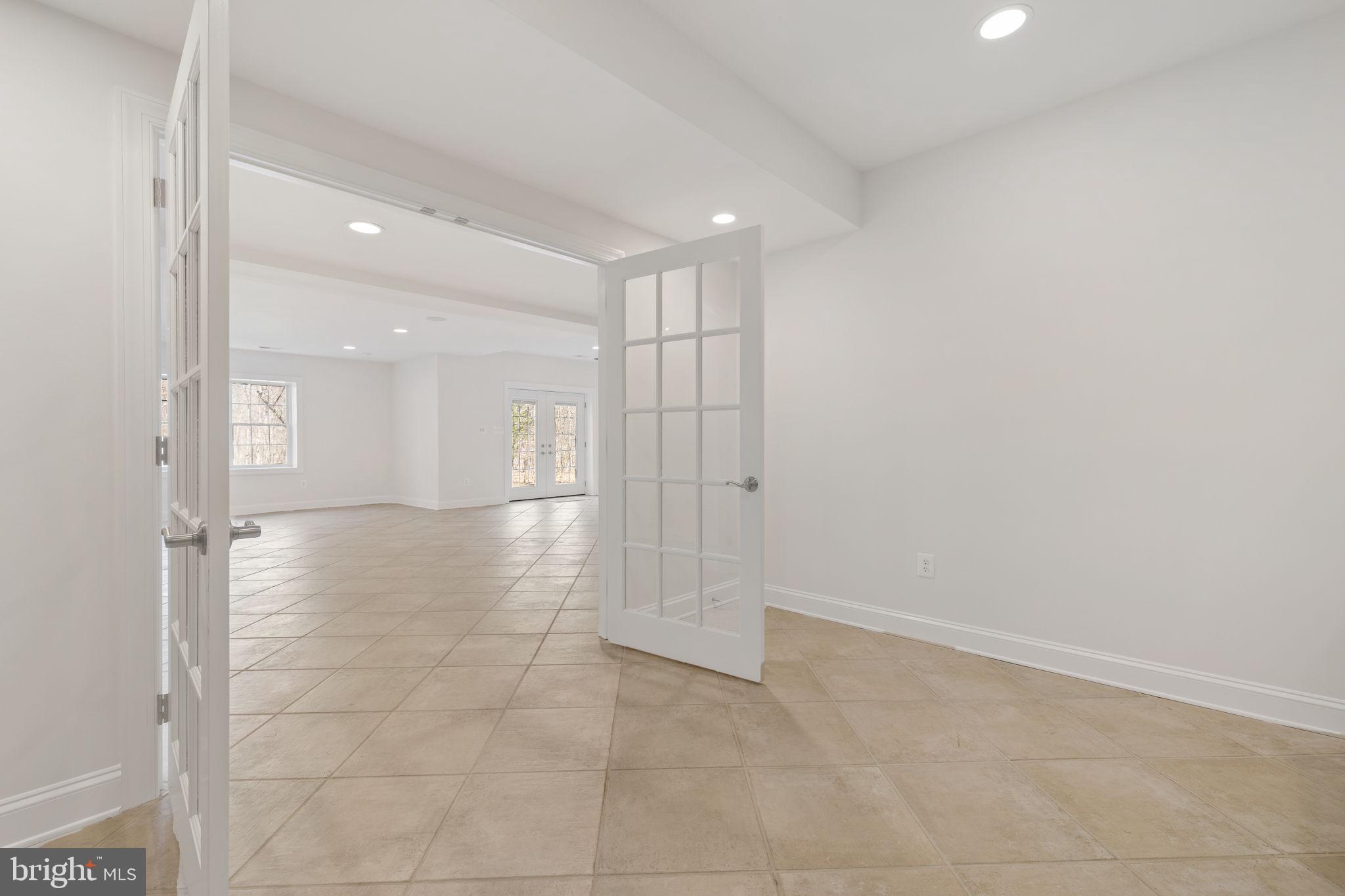 RIDINGS AT VIRGINIA RUN - Residential