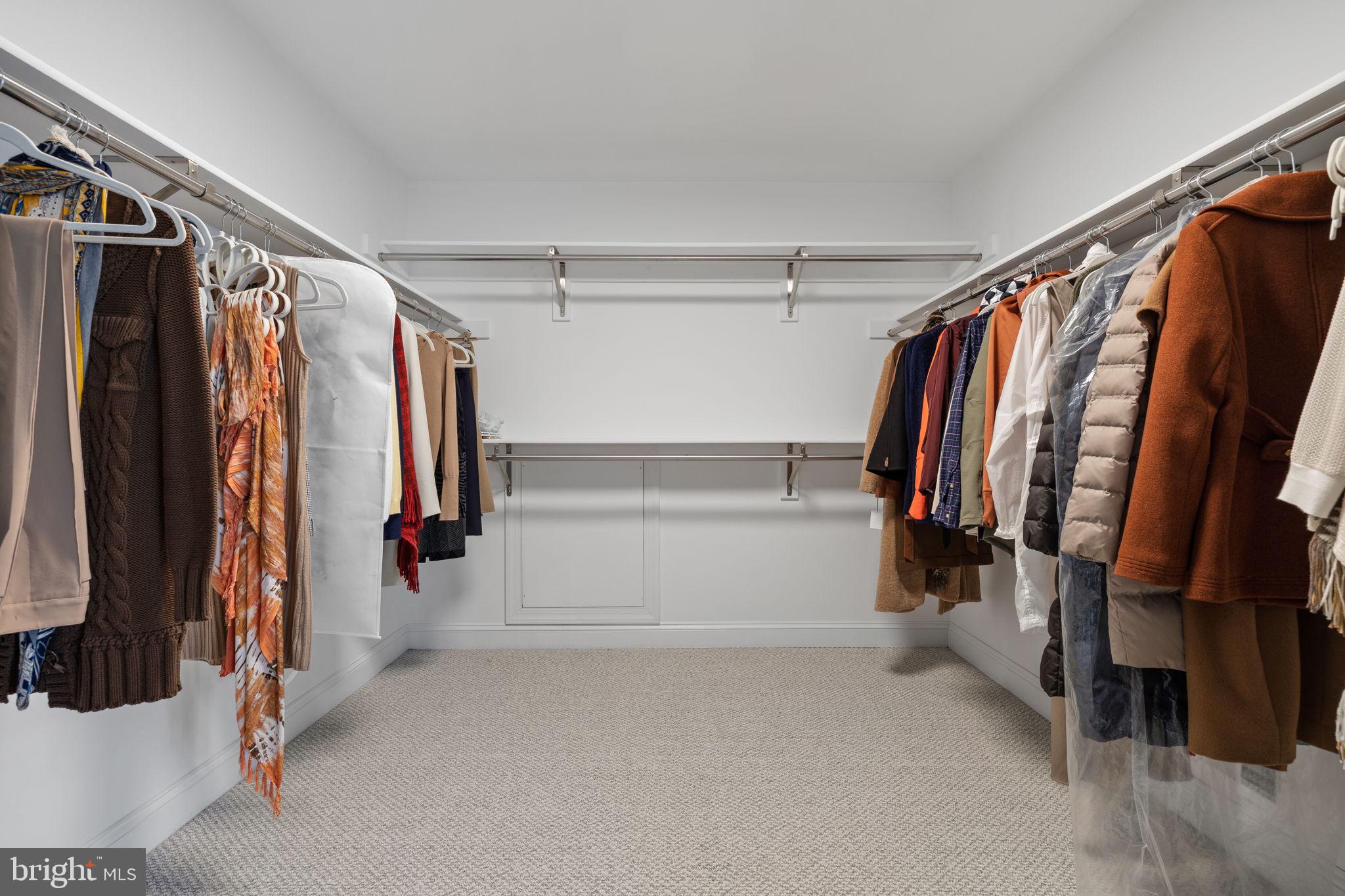 RIDINGS AT VIRGINIA RUN - Residential