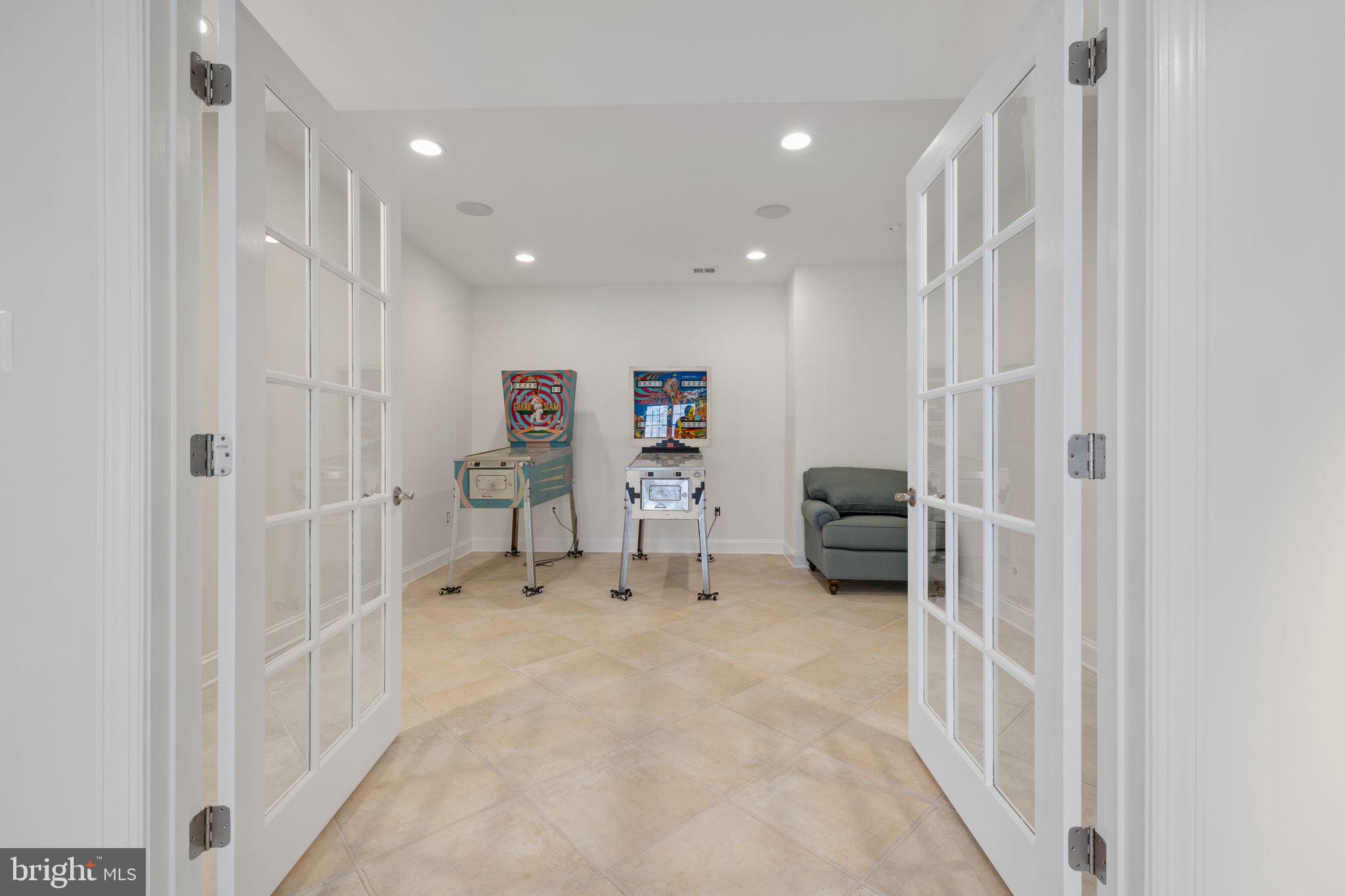 RIDINGS AT VIRGINIA RUN - Residential