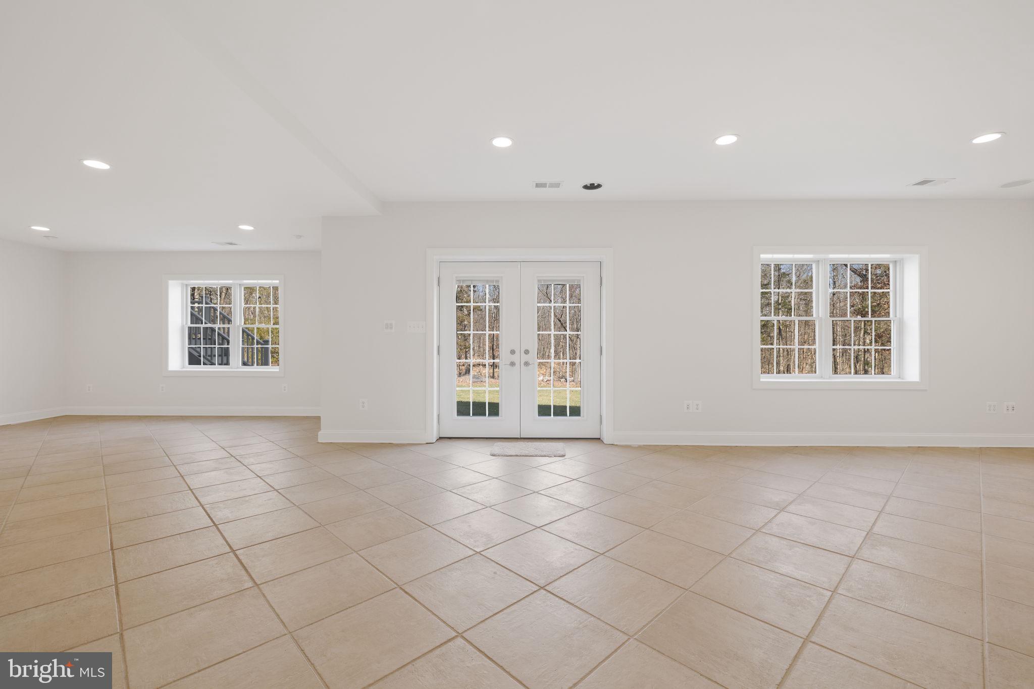 RIDINGS AT VIRGINIA RUN - Residential