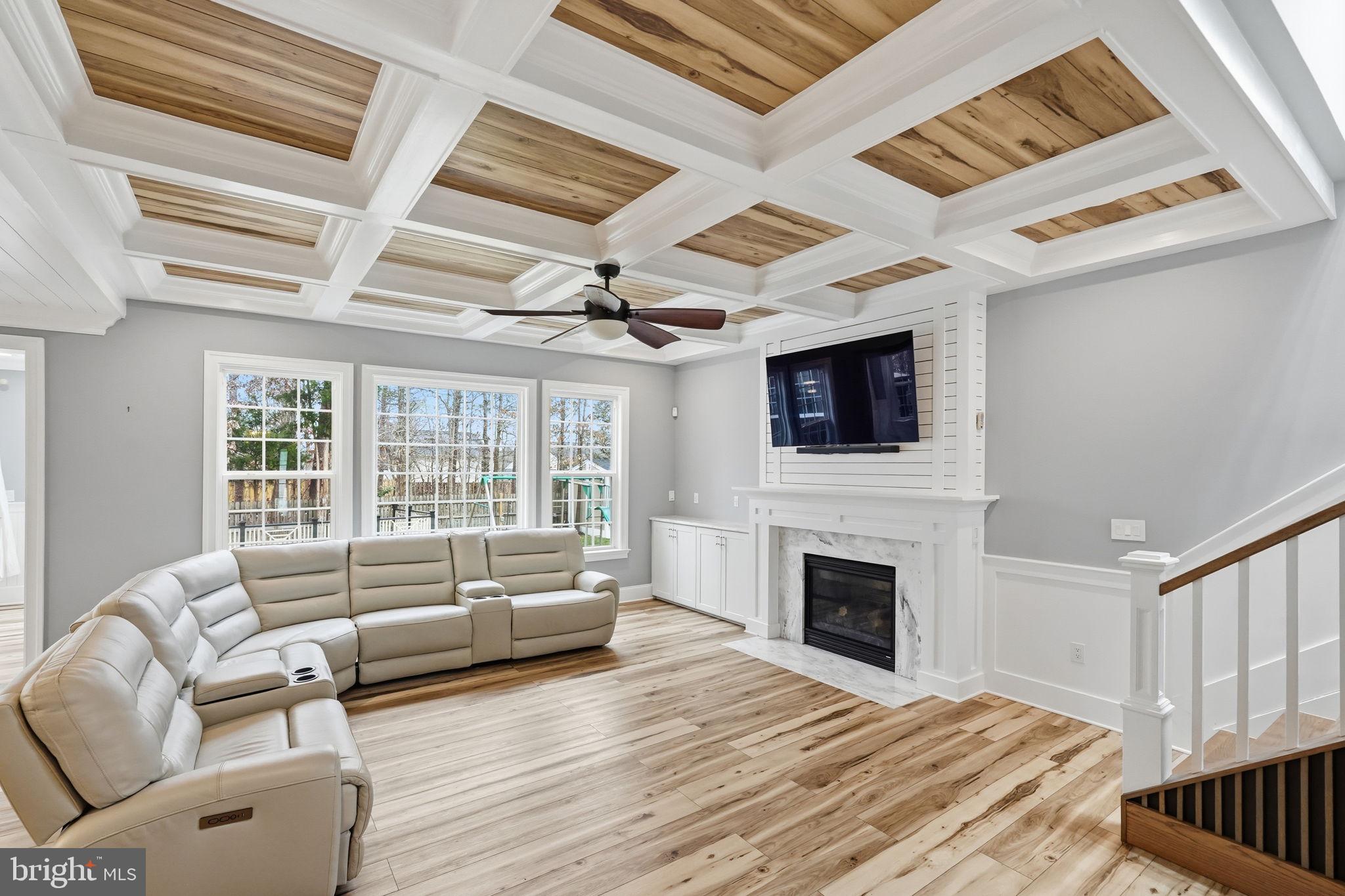 13826 ESTATE MANOR DRIVE