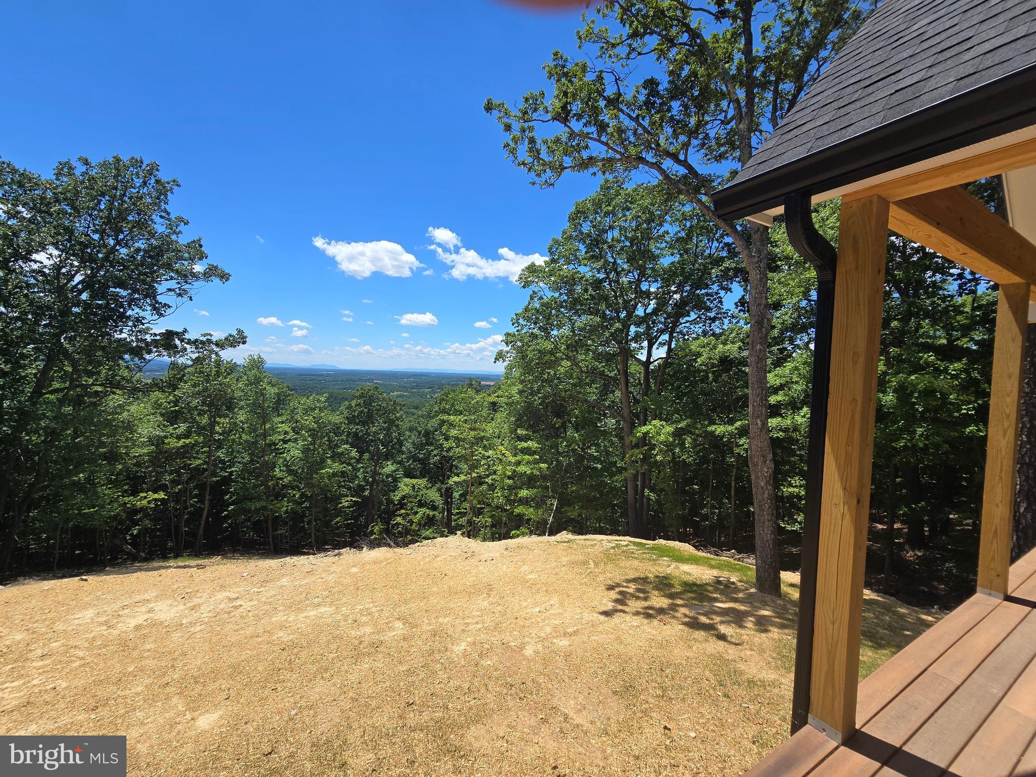 LAKE FOREST ESTATES - Residential