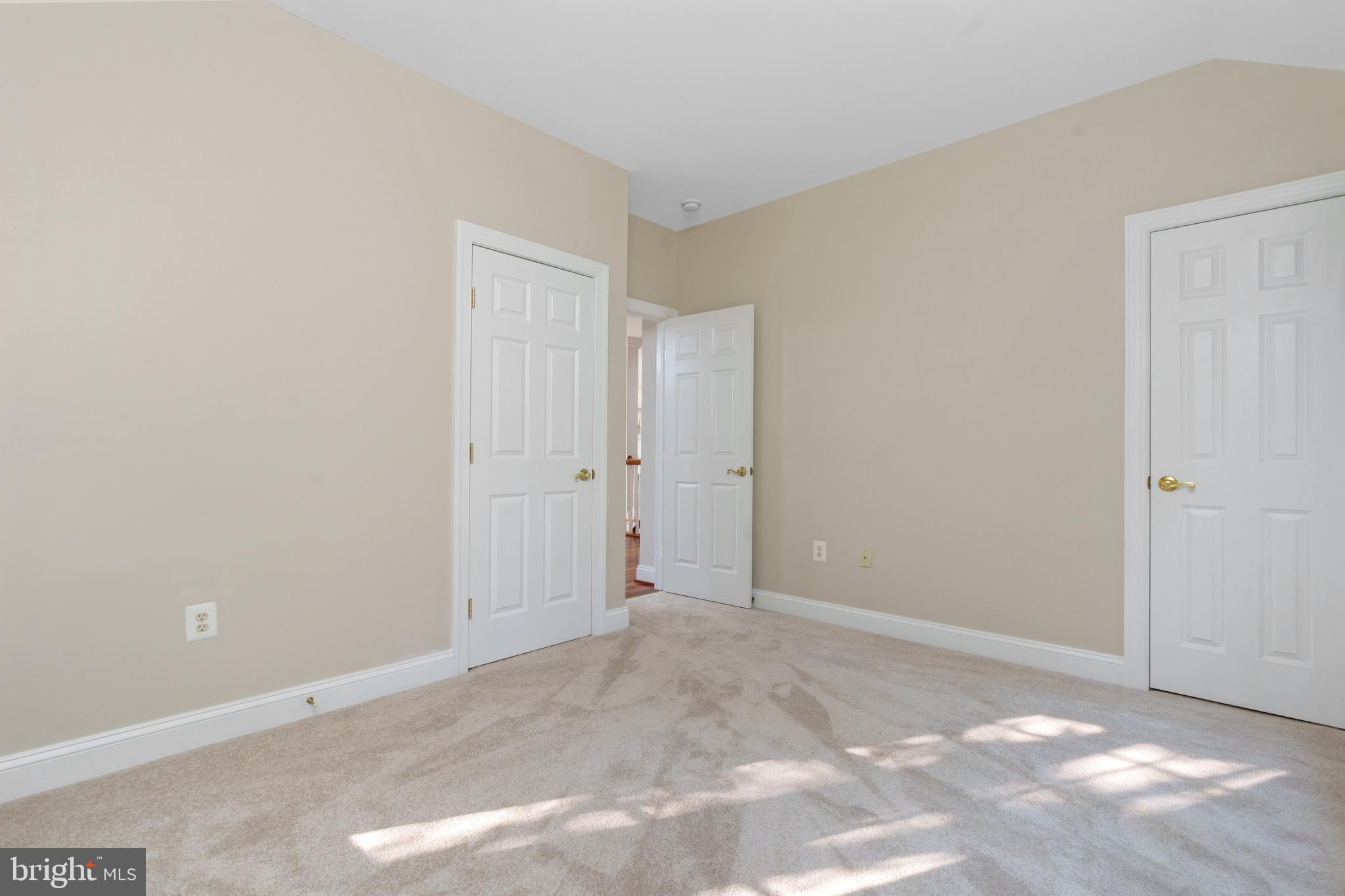 MAJESTIC OAK - Residential