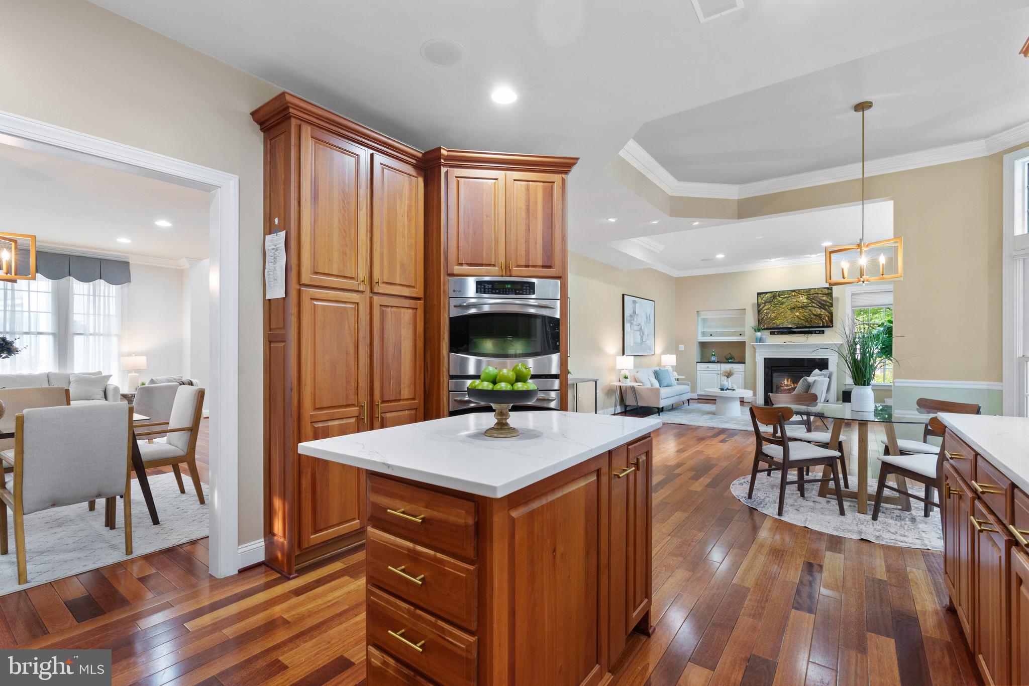 MAJESTIC OAK - Residential