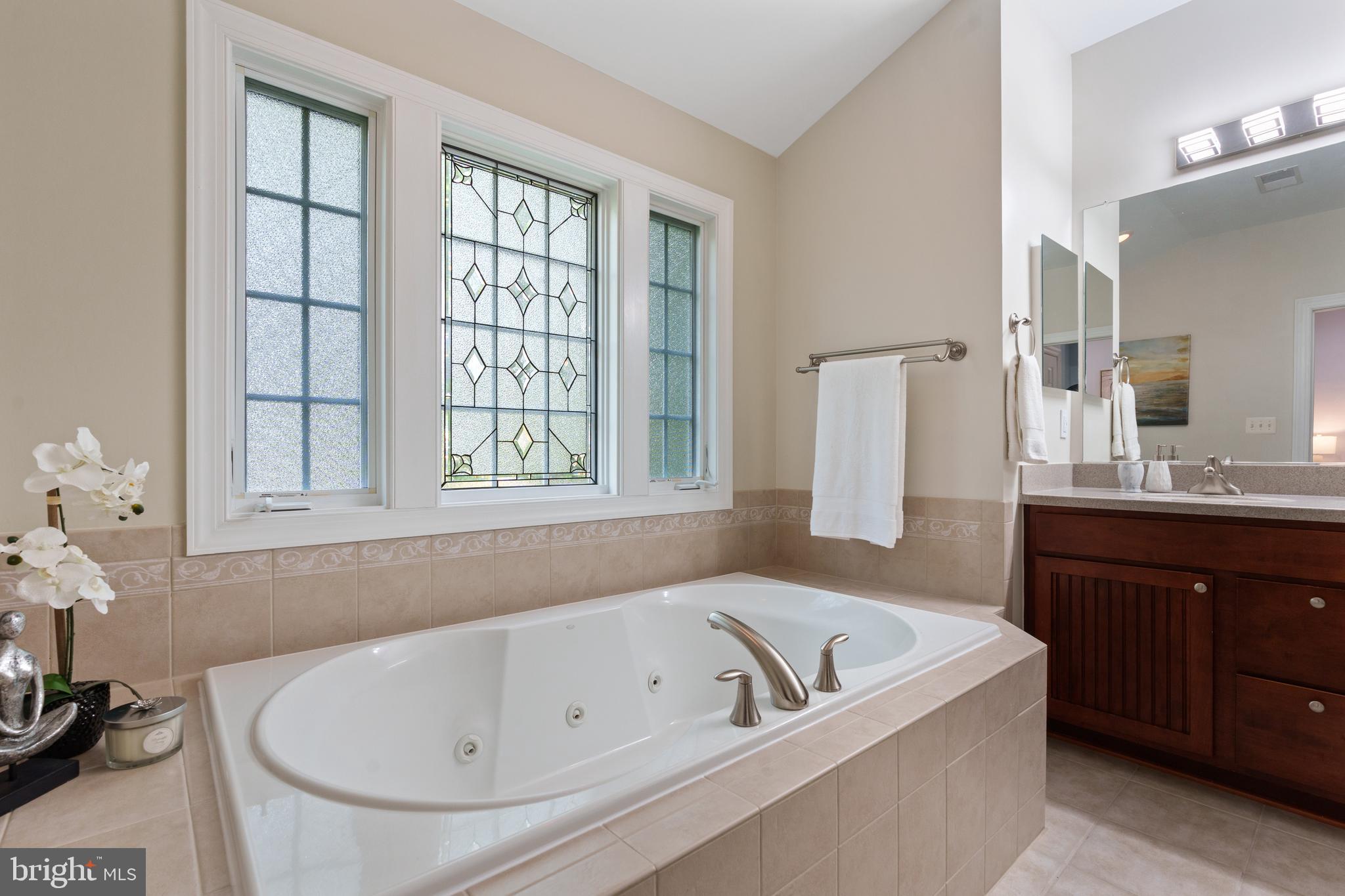 MAJESTIC OAK - Residential