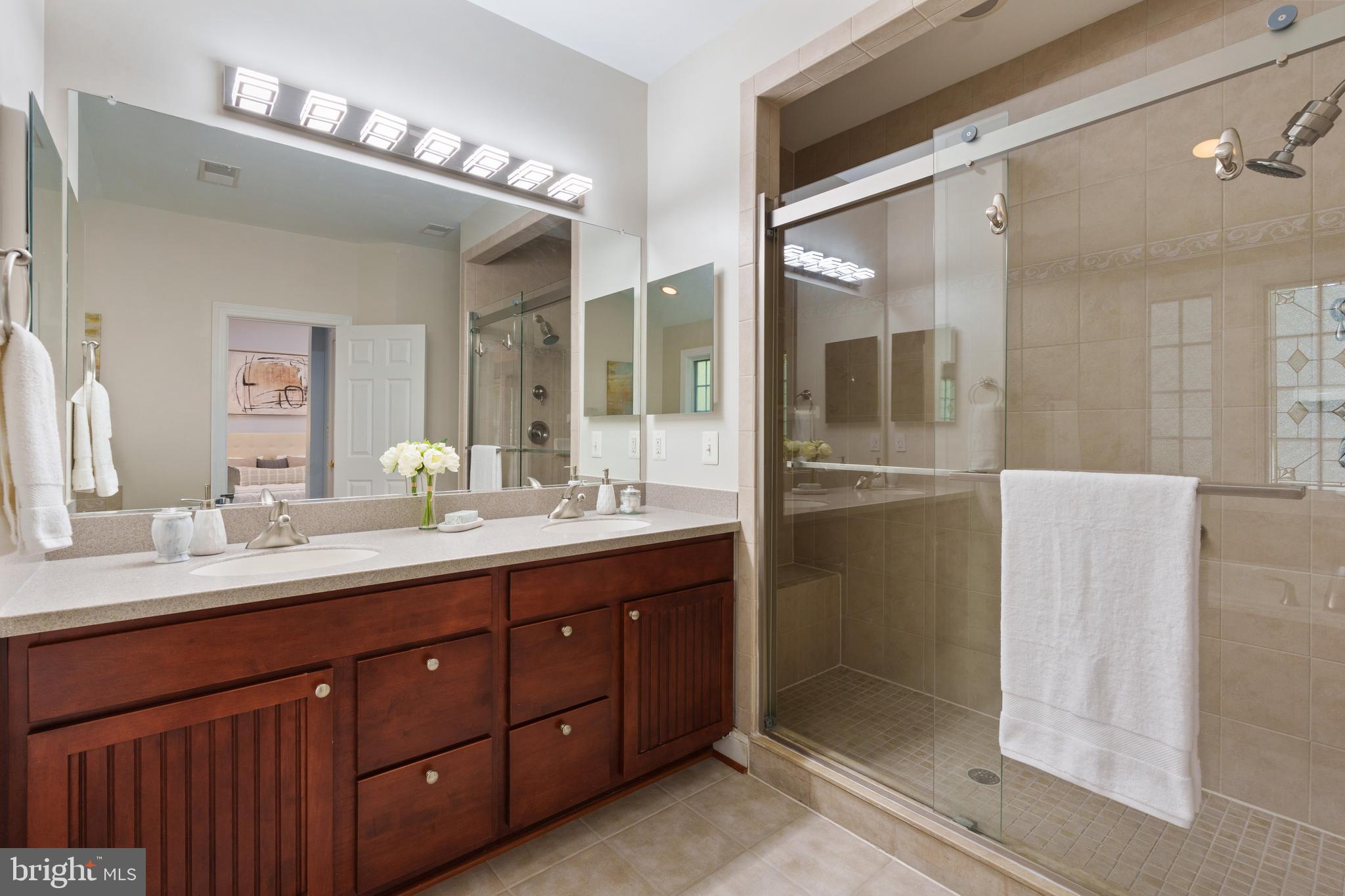 MAJESTIC OAK - Residential