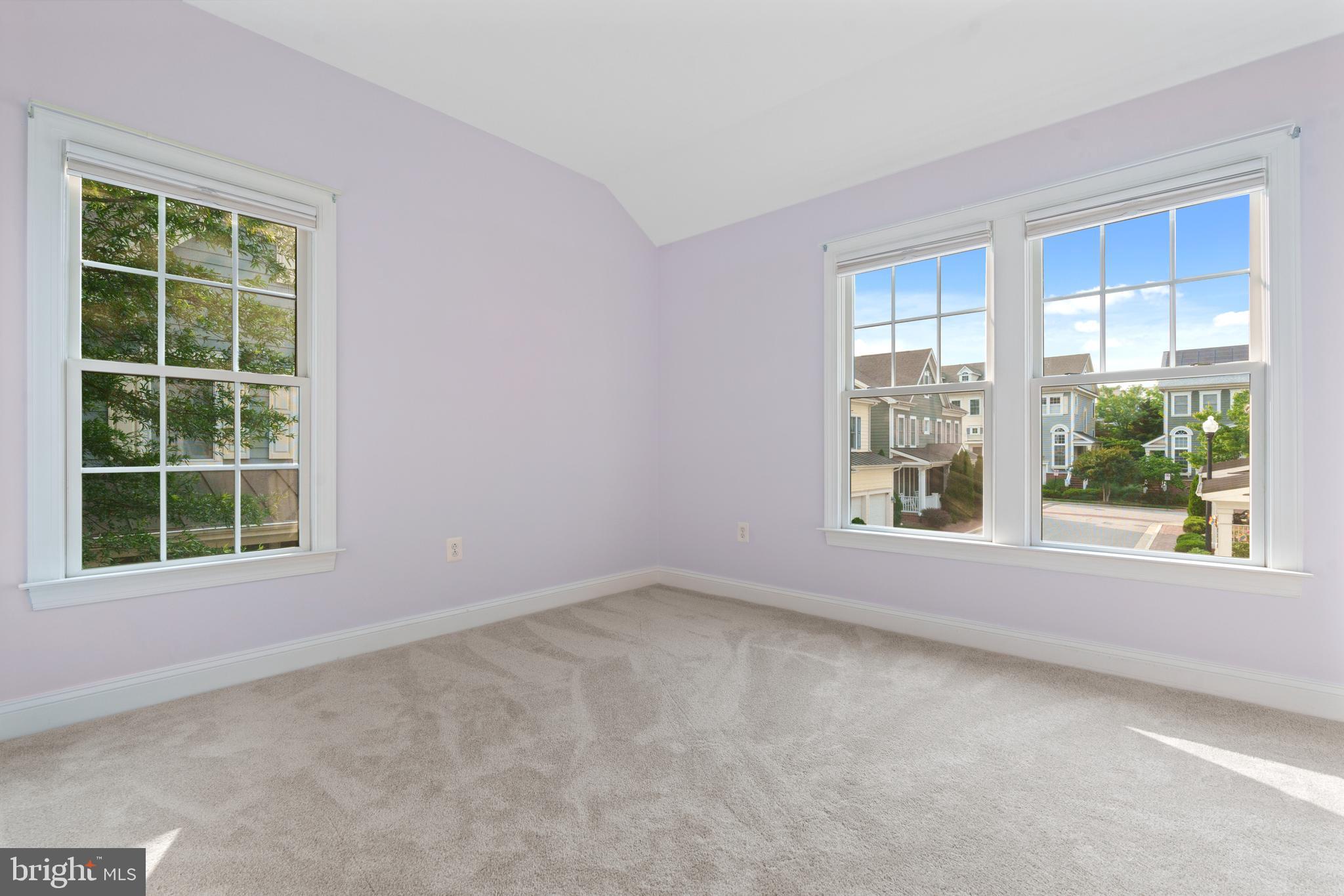 MAJESTIC OAK - Residential