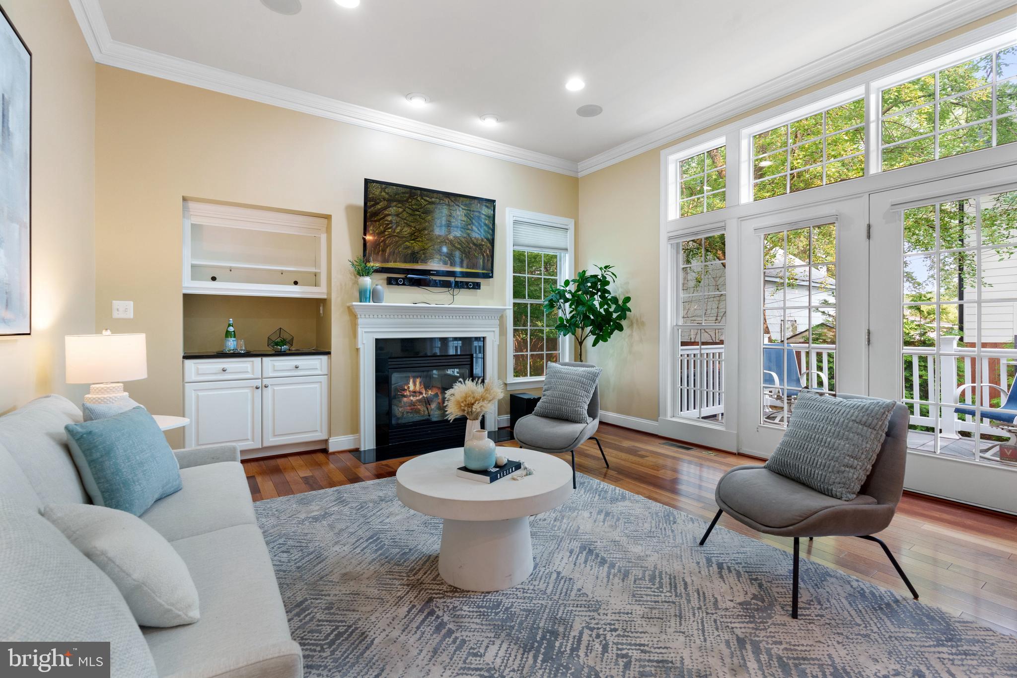 MAJESTIC OAK - Residential