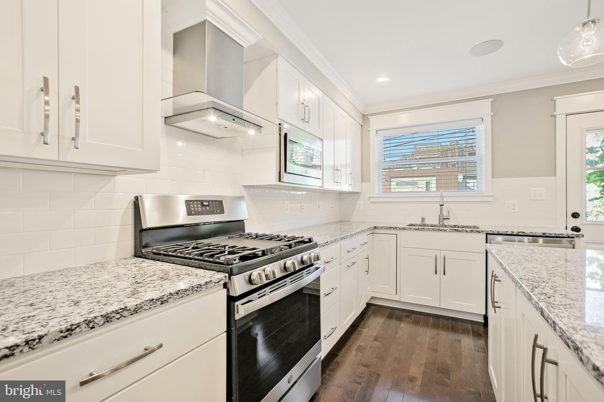 FELLS POINT HISTORIC DISTRICT - Residential