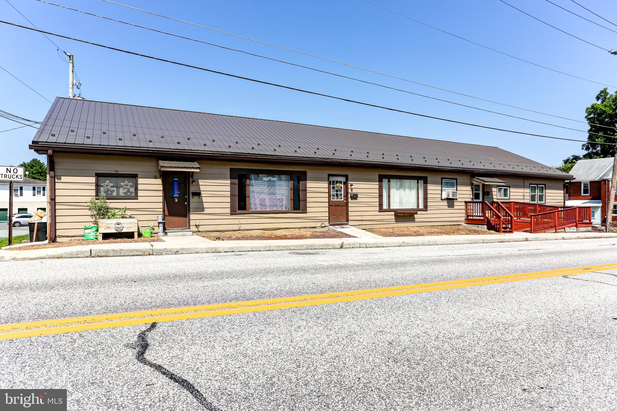 11 N CHESTNUT STREET