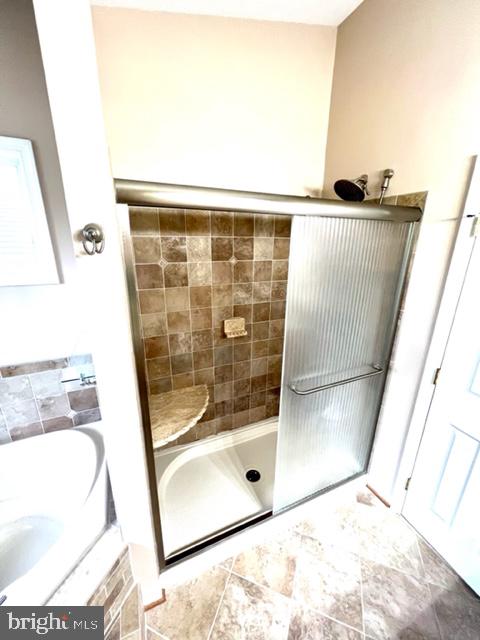 SILVER SANDS - Residential