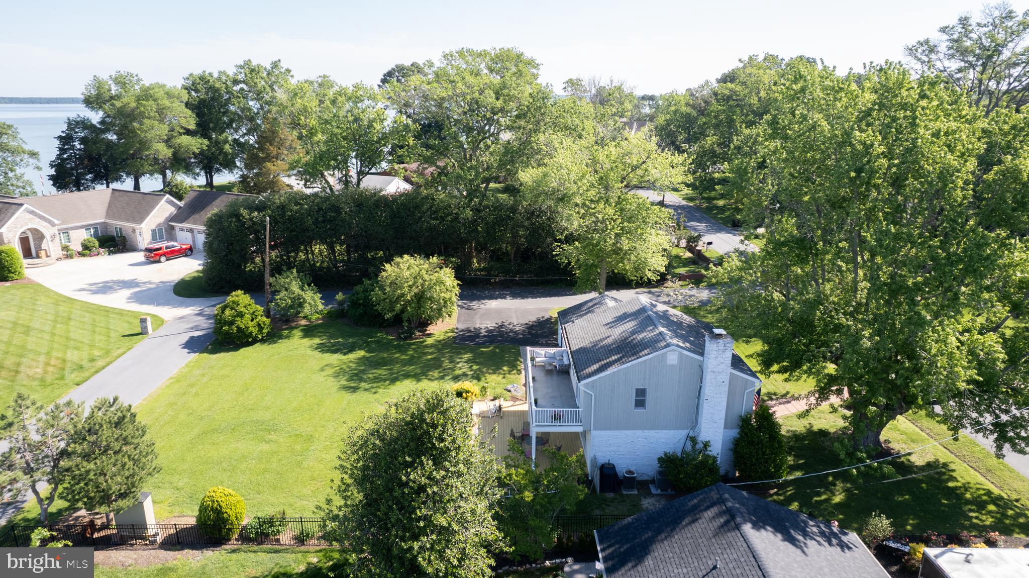 ALGONQUIN - Residential