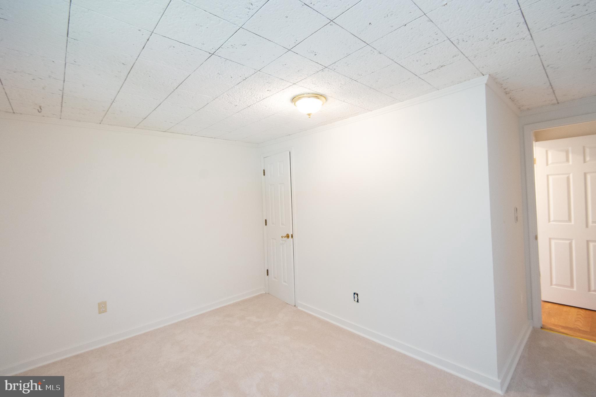 ALGONQUIN - Residential