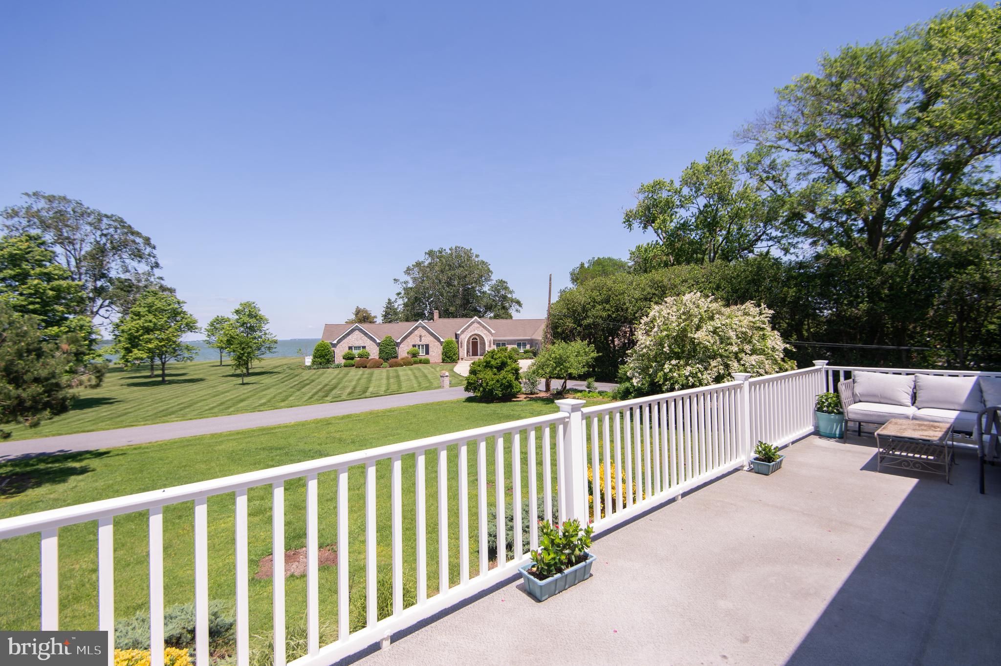 ALGONQUIN - Residential