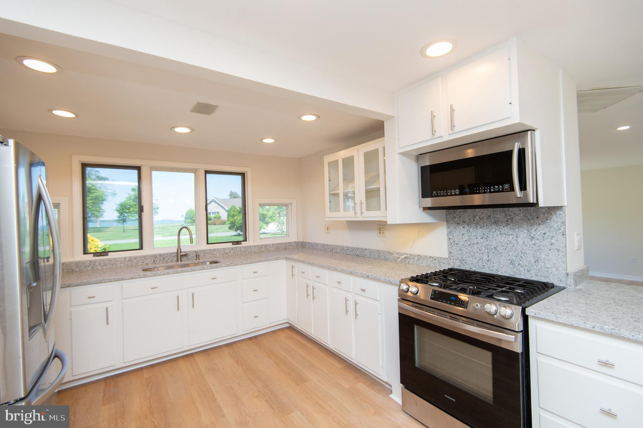 ALGONQUIN - Residential