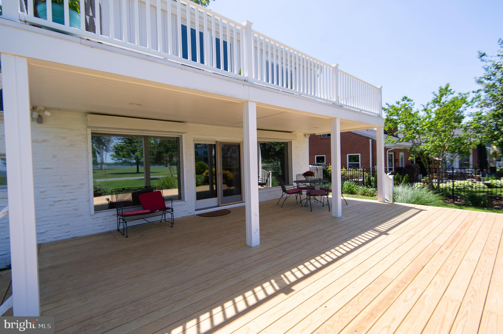 ALGONQUIN - Residential