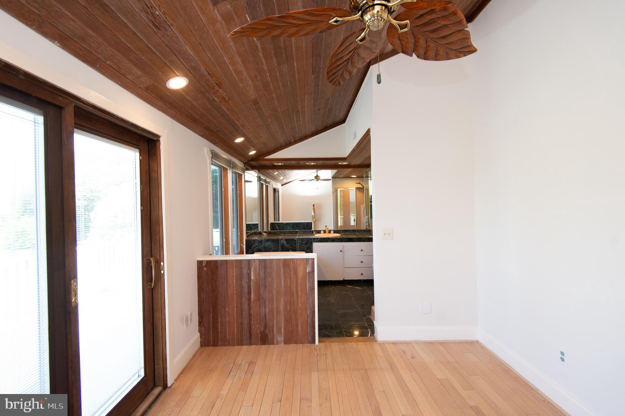 ALGONQUIN - Residential