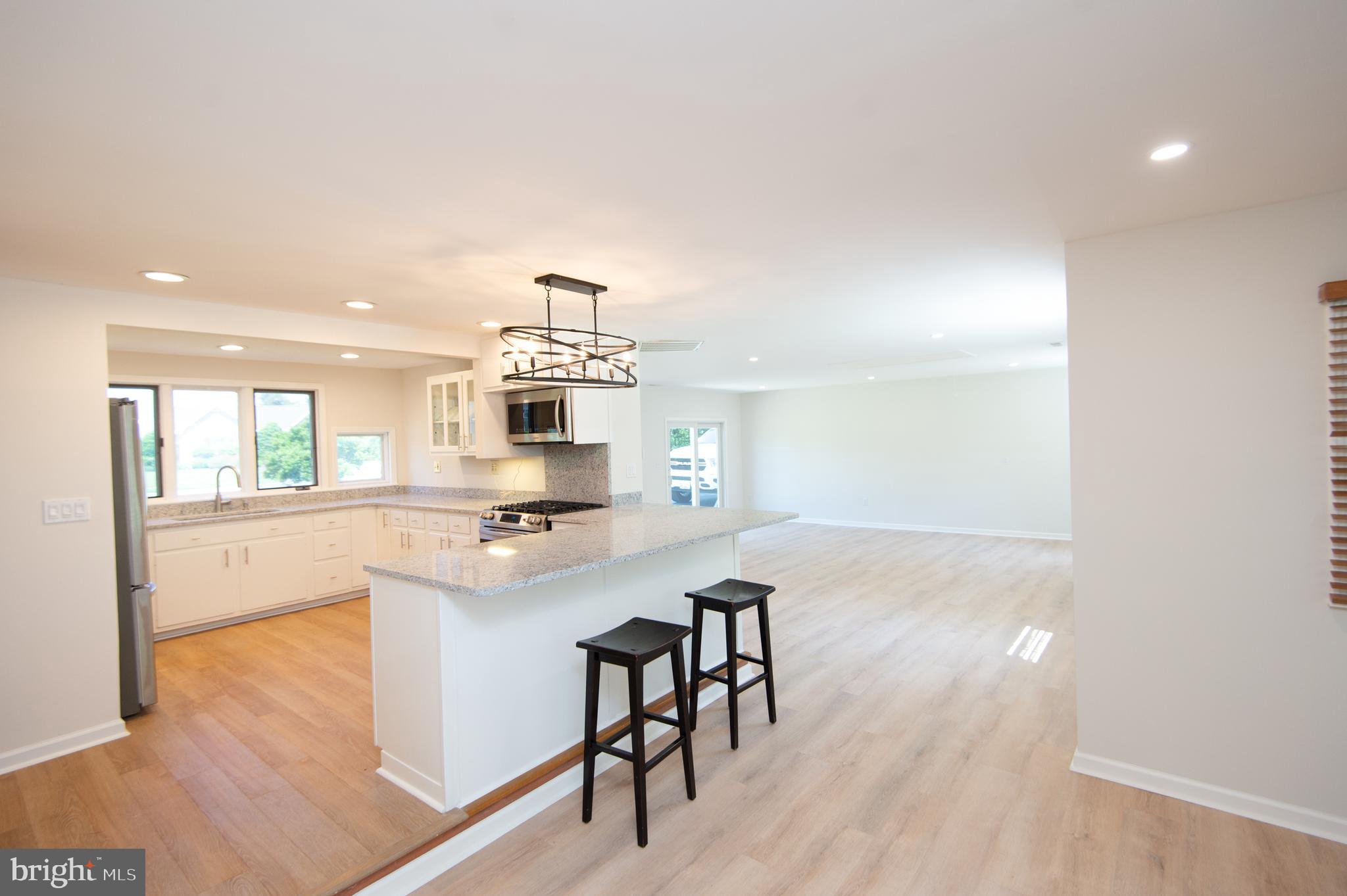 ALGONQUIN - Residential