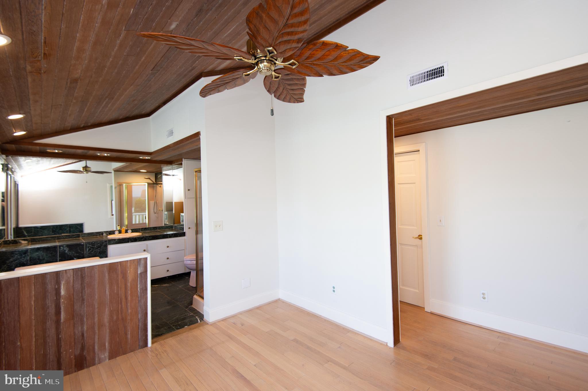 ALGONQUIN - Residential