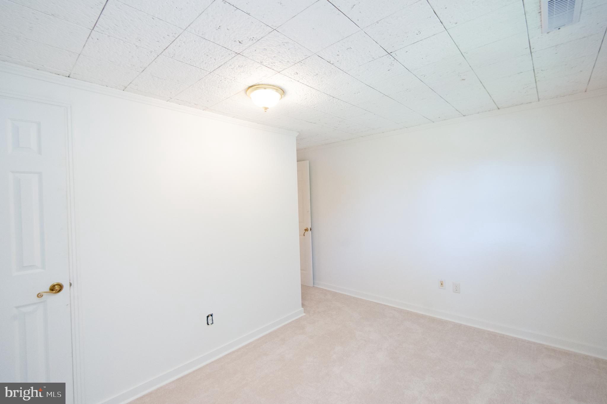 ALGONQUIN - Residential